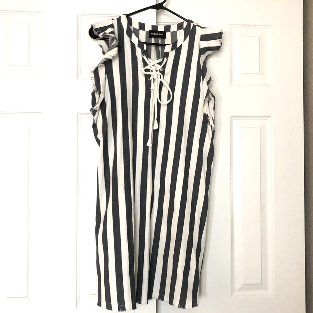 Adorable dress by Sugar Lips